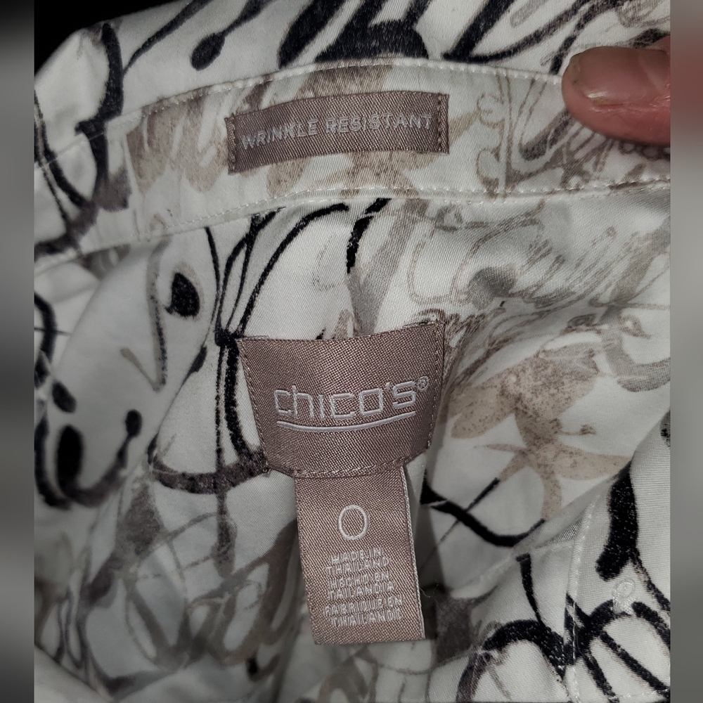 Chico's White and Black Button Down Shirt - Picture 2 of 6